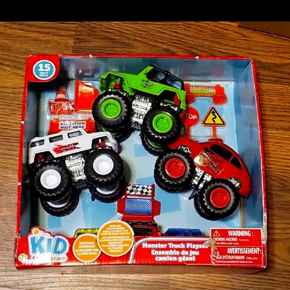 Kid Connection Monster Truck Play Set 3 Trucks With 3 Replacement Body 15pcs - Picture 1 of 7